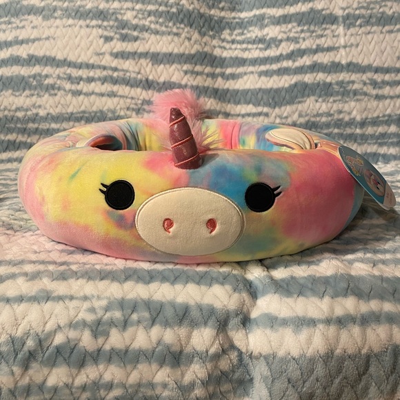 Squishmallows Other - Esmeralda Squishmallows Pet Bed